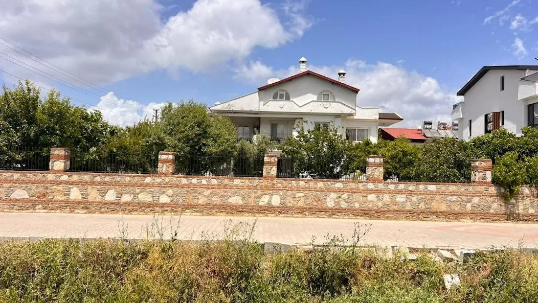 Real estate in Babatasi